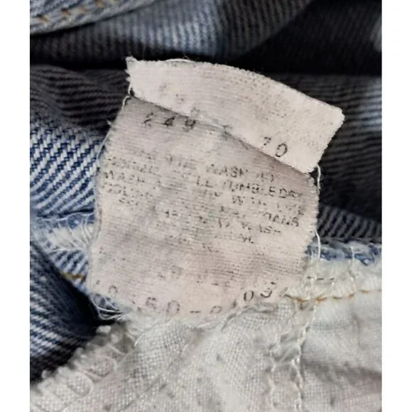 Vintage Levis 550 Jeans Acid Wash Distressed W 30 Relaxed Fit Blue Denim - Picture 2 of 13